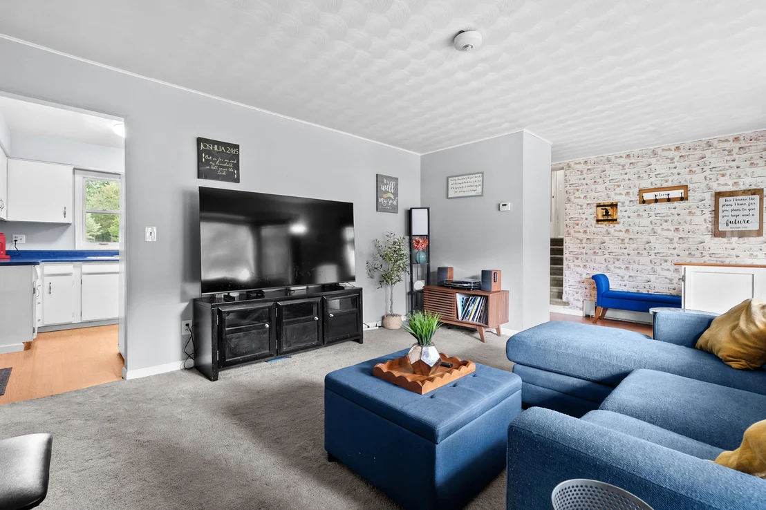Photo of 8237 Lovers Lane