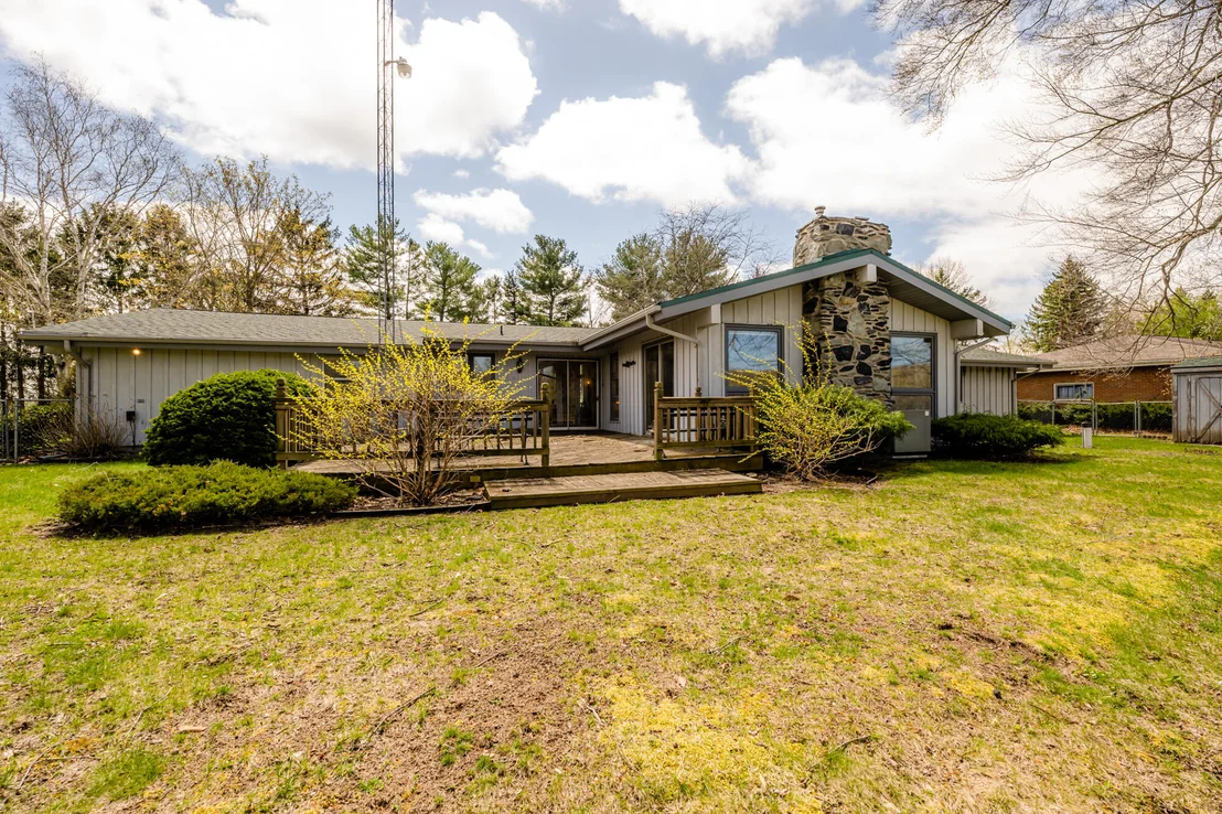 Photo of 3829 Tamarack Drive