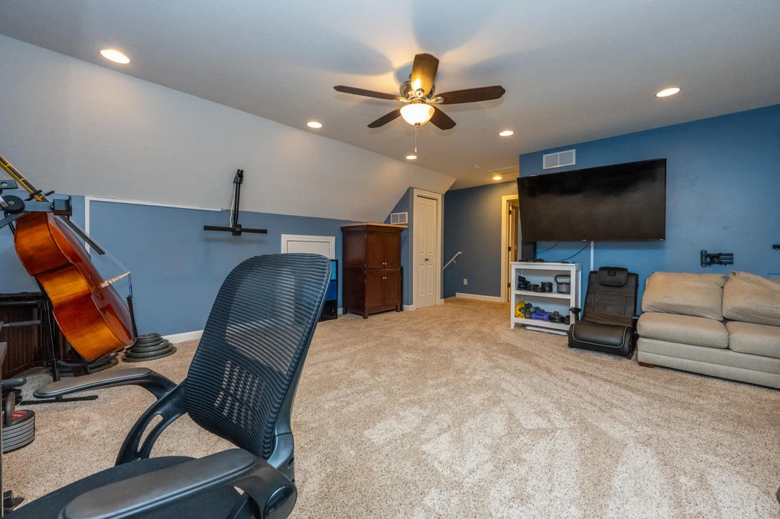 Photo of 2400 Bay Pointe Drive