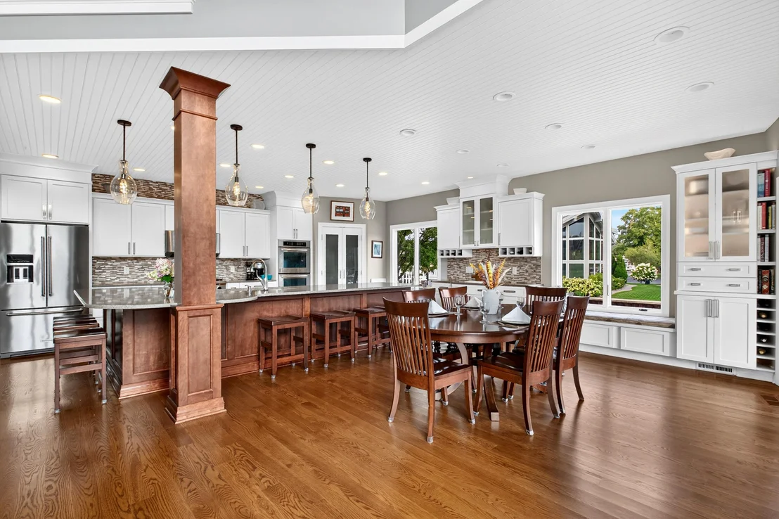 Photo of 2545 Bay Pointe Drive
