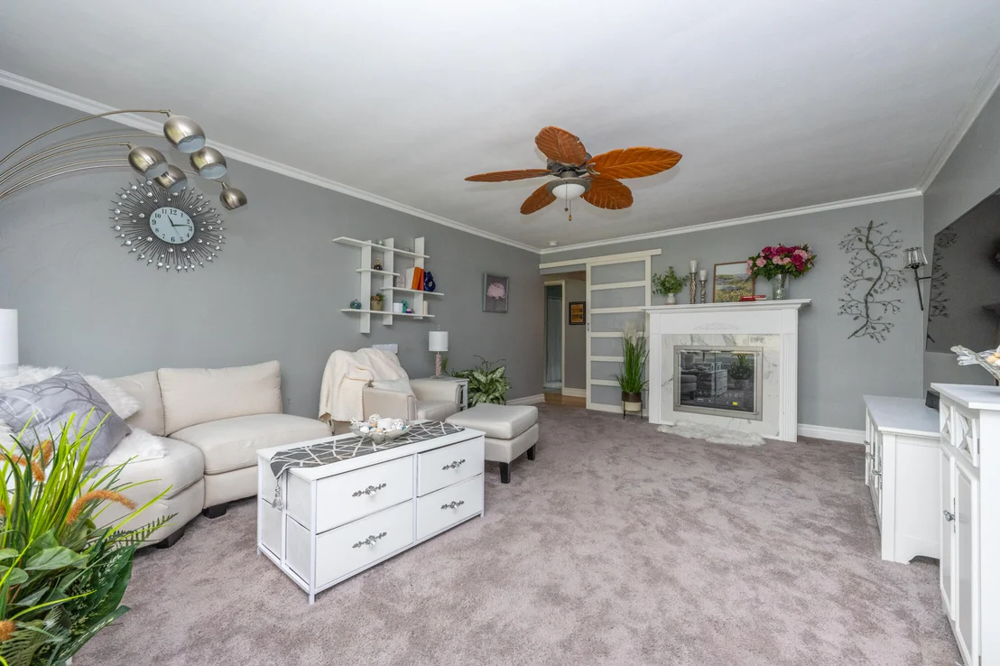 Photo of 2110 Commonwealth Road