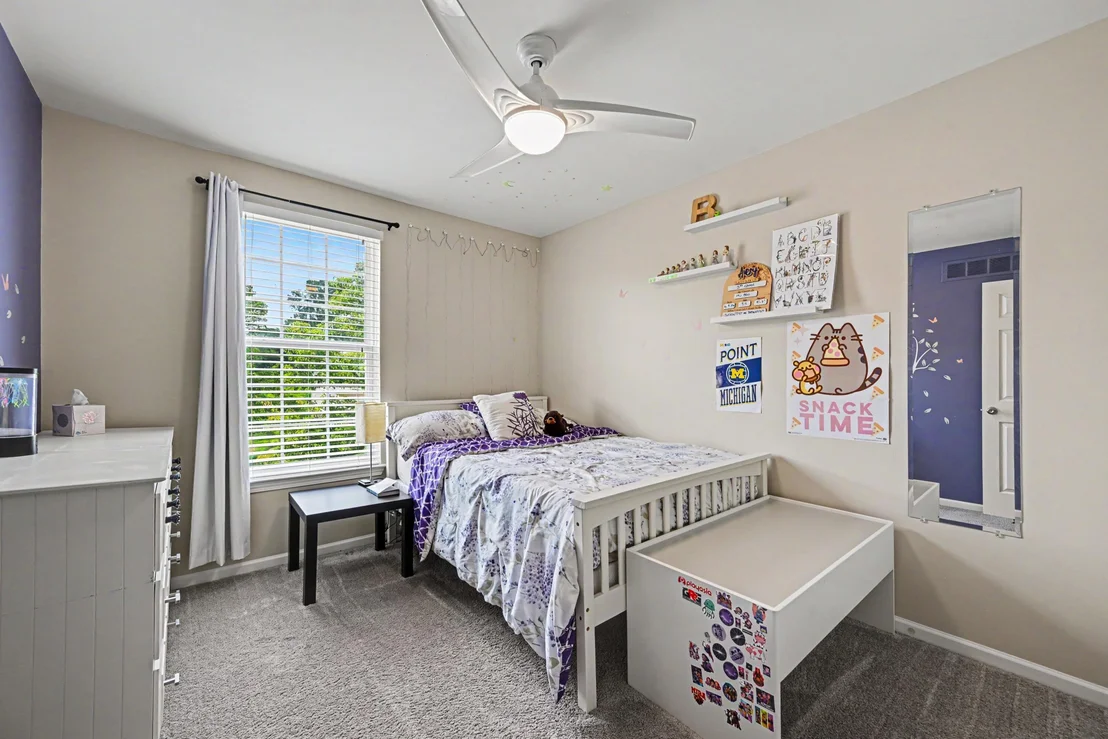 Photo of 6059 Mapleview Lane