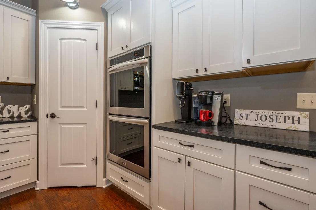 Photo of 2400 Bay Pointe Drive