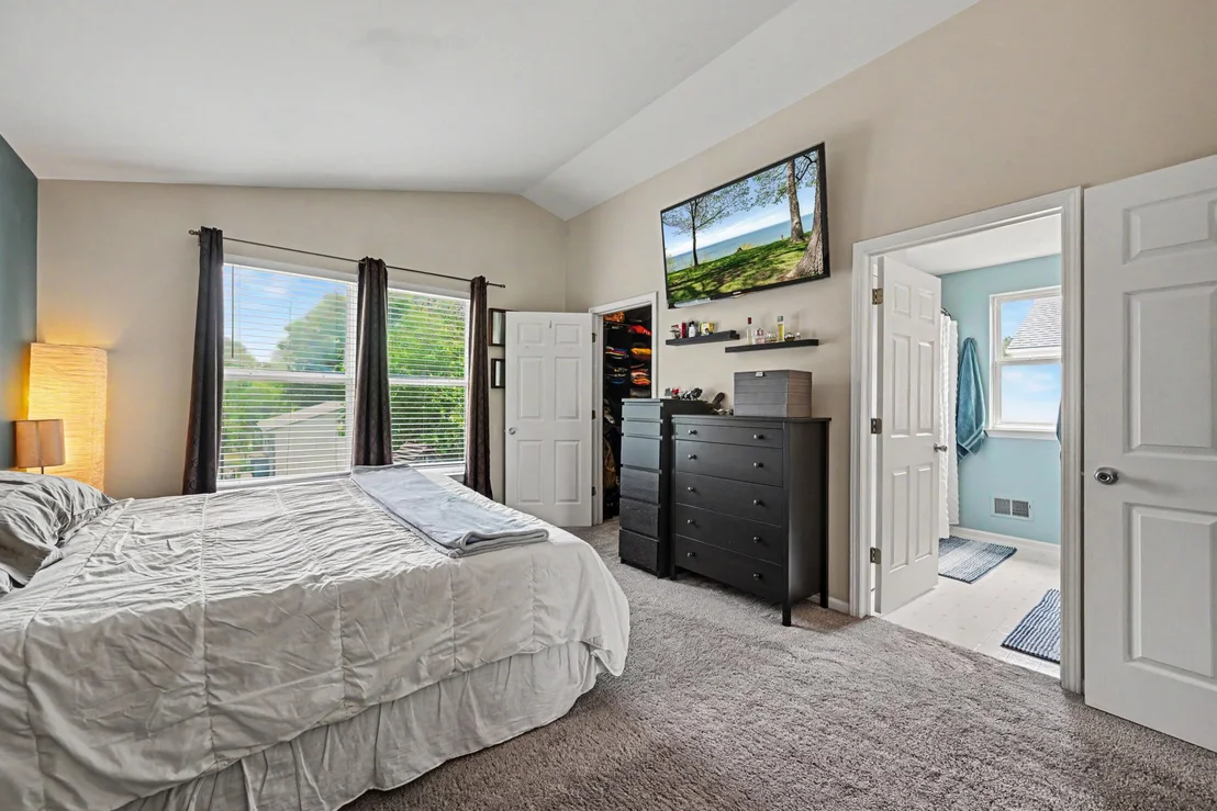 Photo of 6059 Mapleview Lane