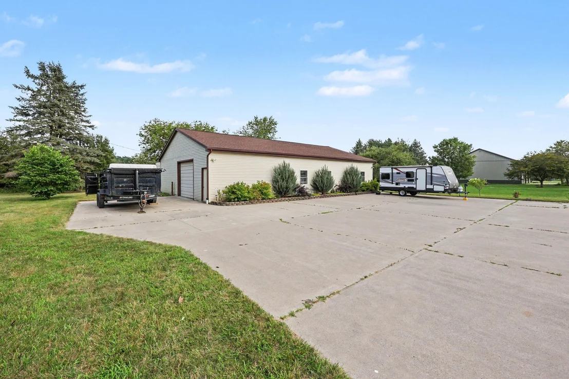 Photo of 7373 Dell Road