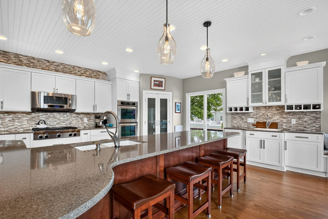 Photo of 2545 Bay Pointe Drive