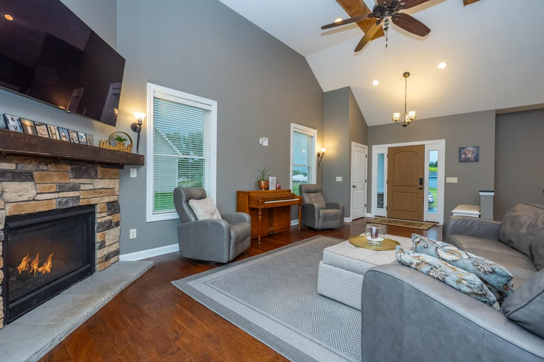 Photo of 2400 Bay Pointe Drive