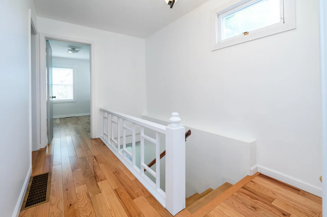 Photo of 547 Archer Avenue