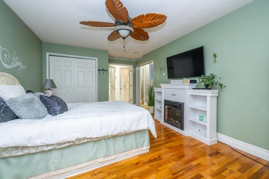 Photo of 2110 Commonwealth Road