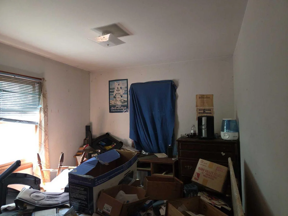 Photo of 10044 8 Mile Road