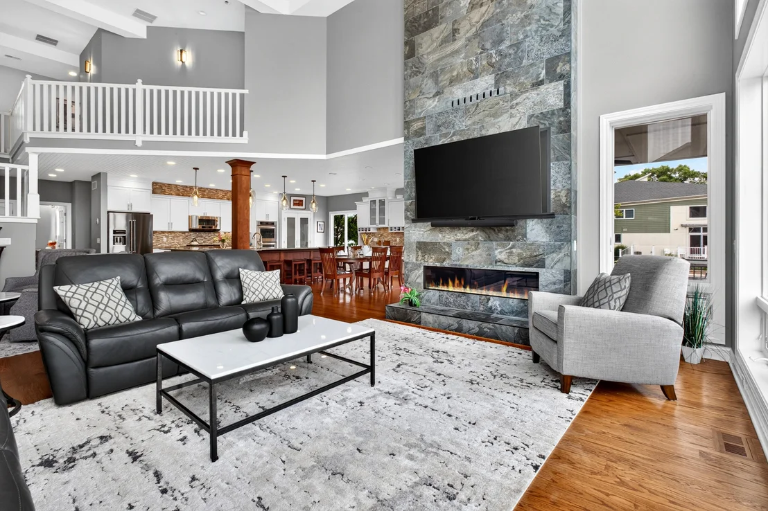 Photo of 2545 Bay Pointe Drive