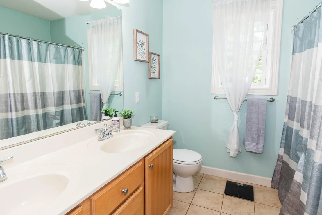 Photo of 3578 Martin Path