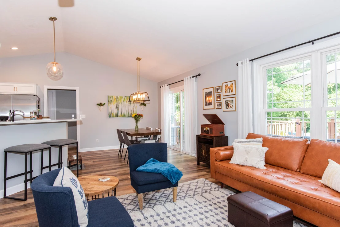 Photo of 3578 Martin Path