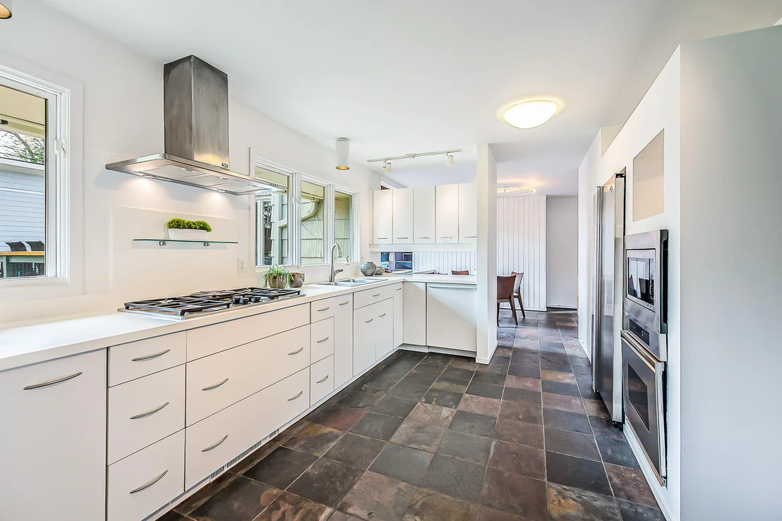 Photo of 1307 Beechwood Drive