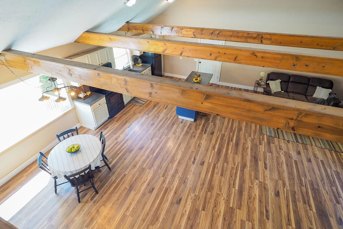 Photo of 557 W James Street
