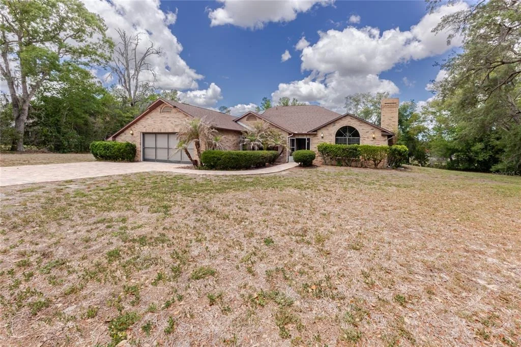 Photo of 14692 LINDEN DRIVE