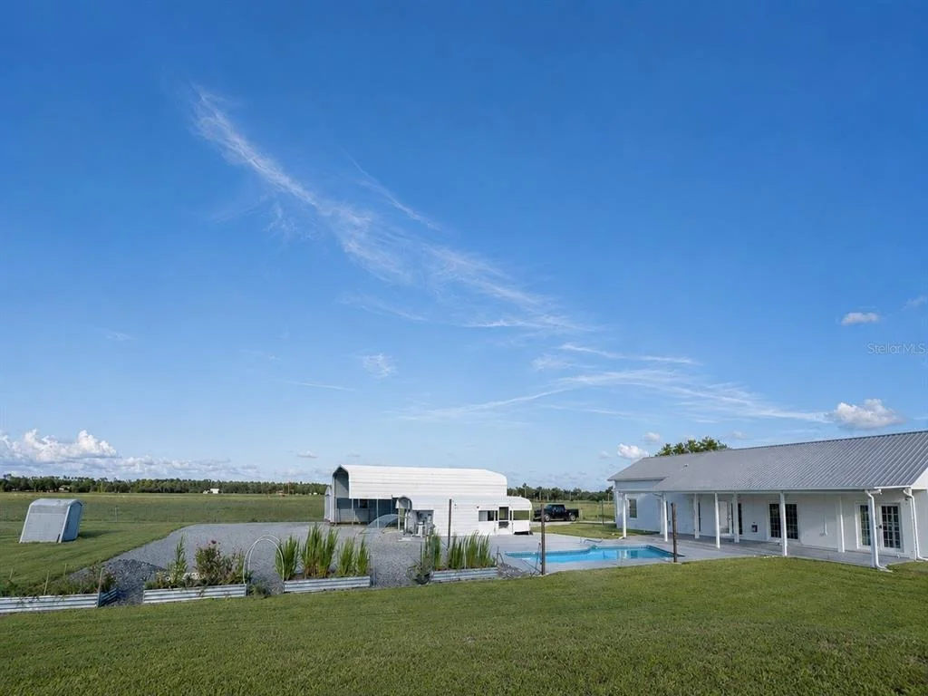 Photo of 9120 COUNTY ROAD 304
