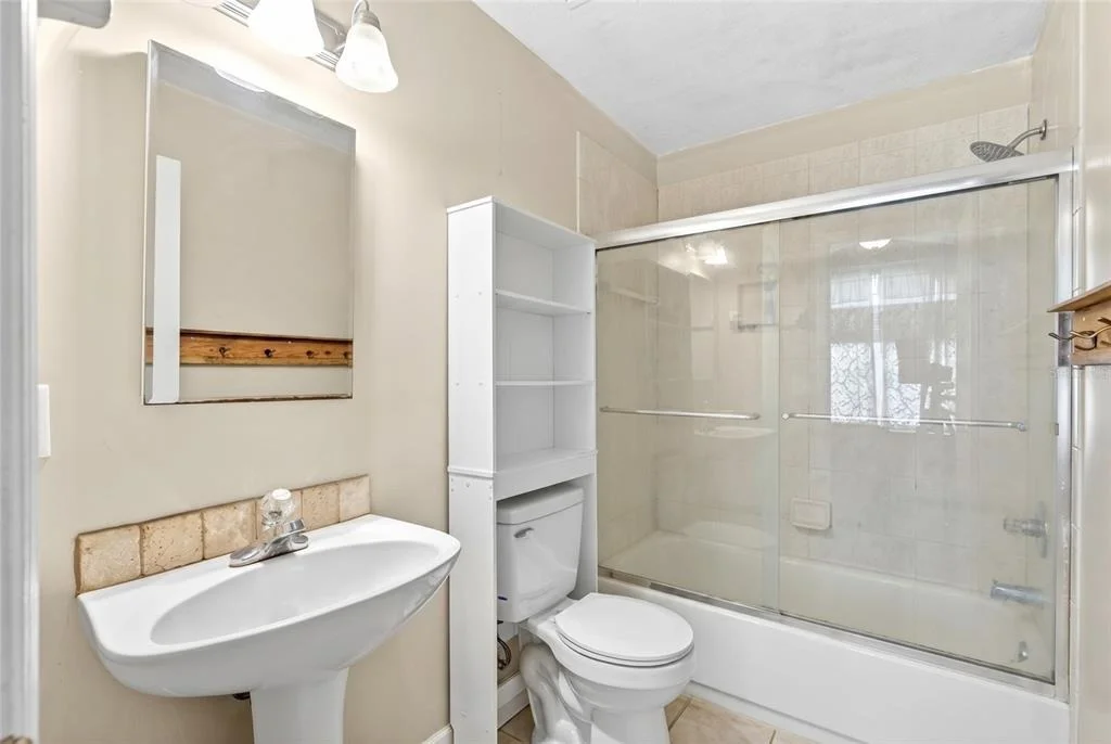 Photo of 2408 SE 23RD PLACE
