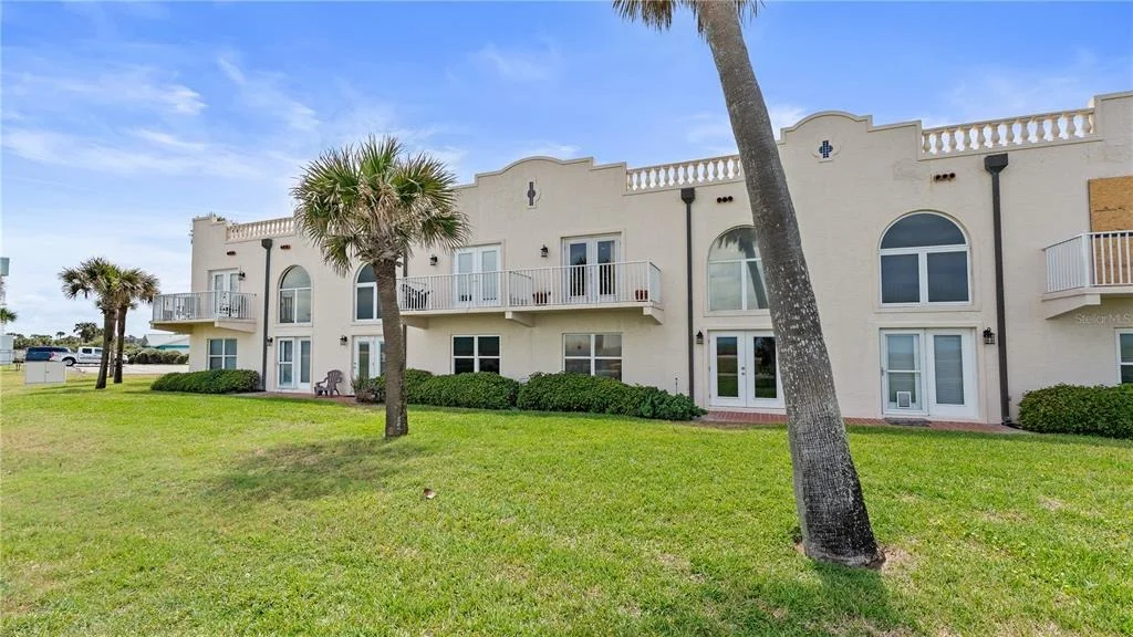 Photo of Unit 4 at 3400 OCEAN SHORE BOULEVARD