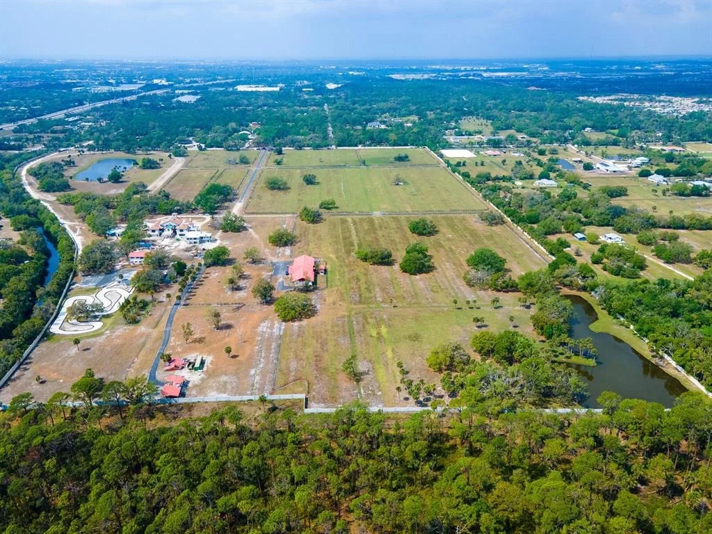 Photo of 600 N JACKSON ROAD