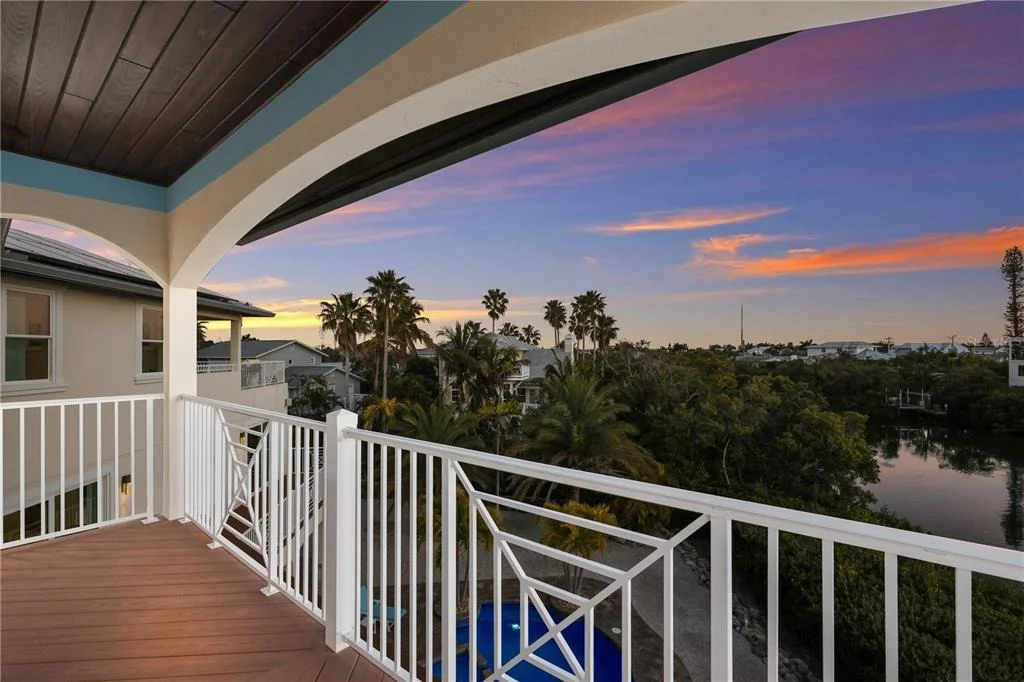 Photo of 313 HAMMOCK CIRCLE