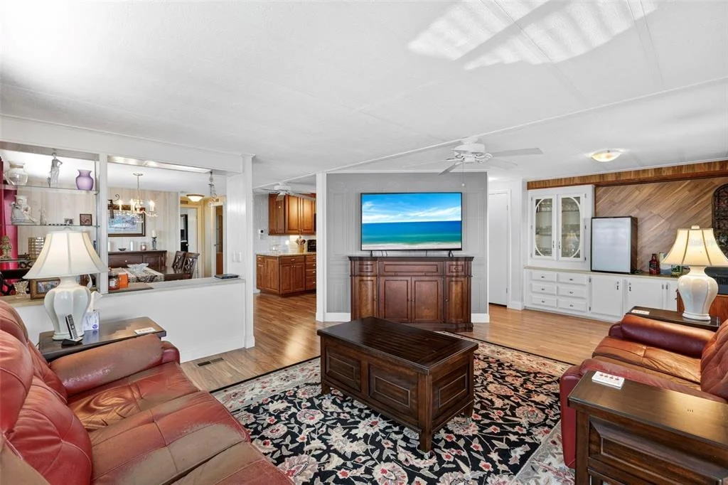 Photo of 320 LA COSTA