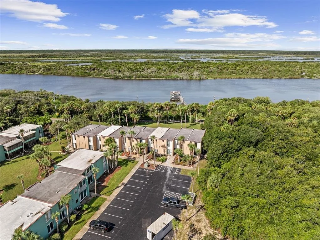 Photo of Unit UT87 at 5500 OCEAN SHORE BOULEVARD