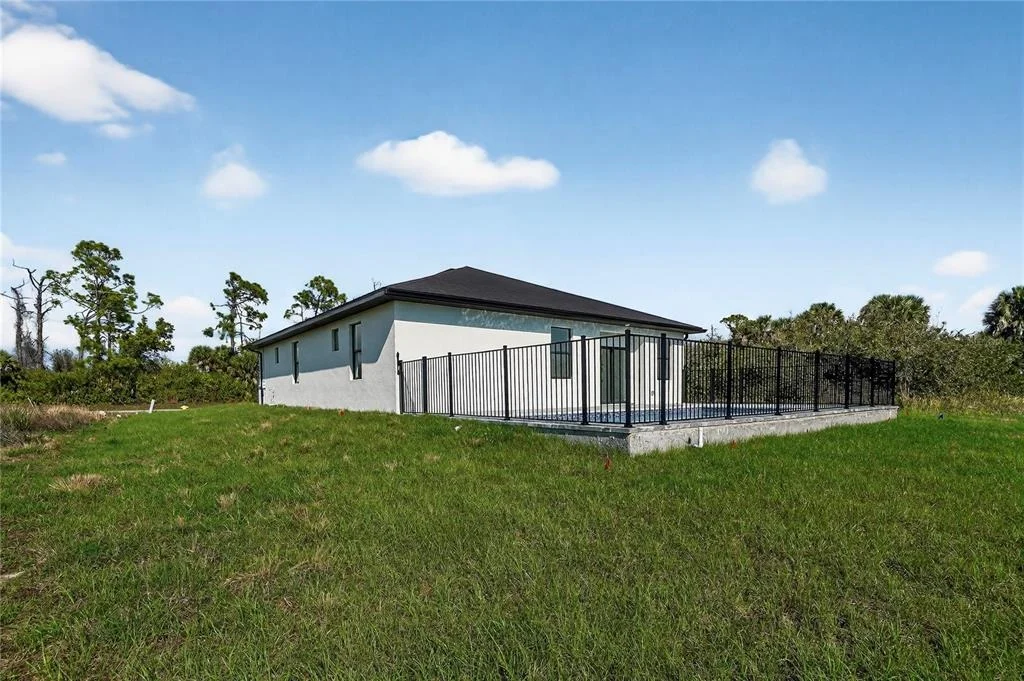 Photo of 336 SUNSET ROAD