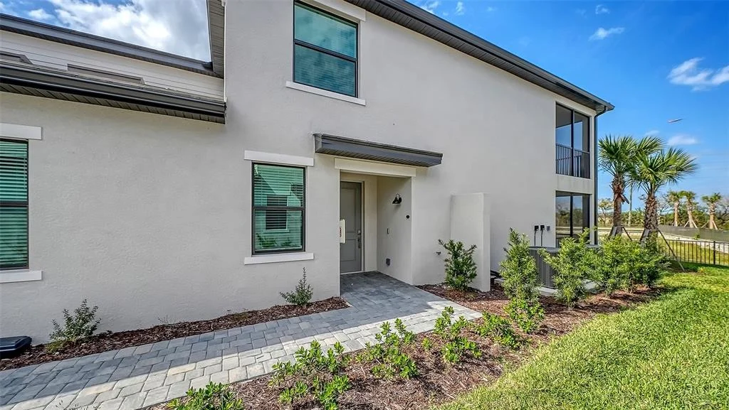 Photo of Unit 104 at 5624 SUMMIT POINTE CIRCLE