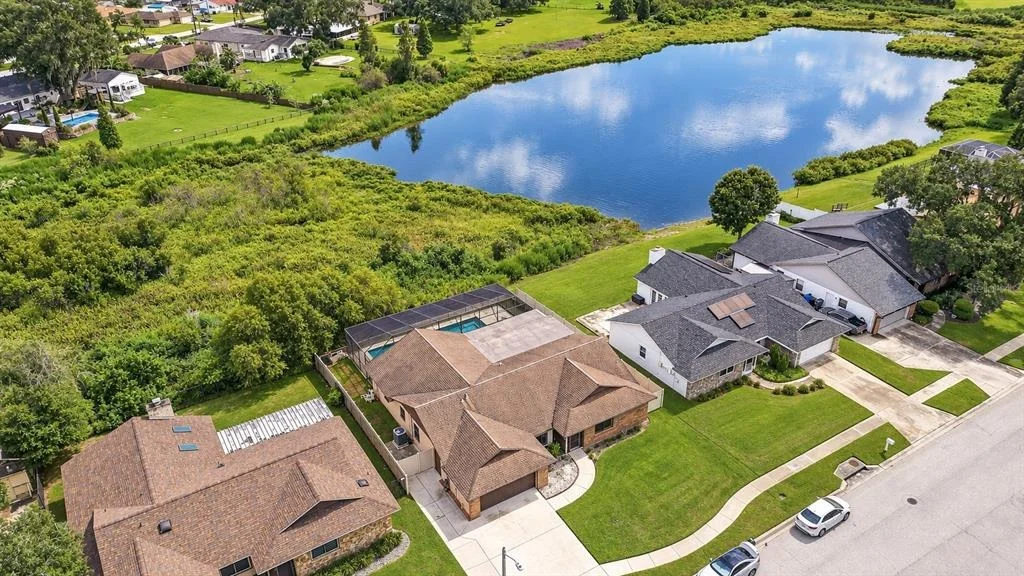 Photo of 659 TIMBER POND DRIVE
