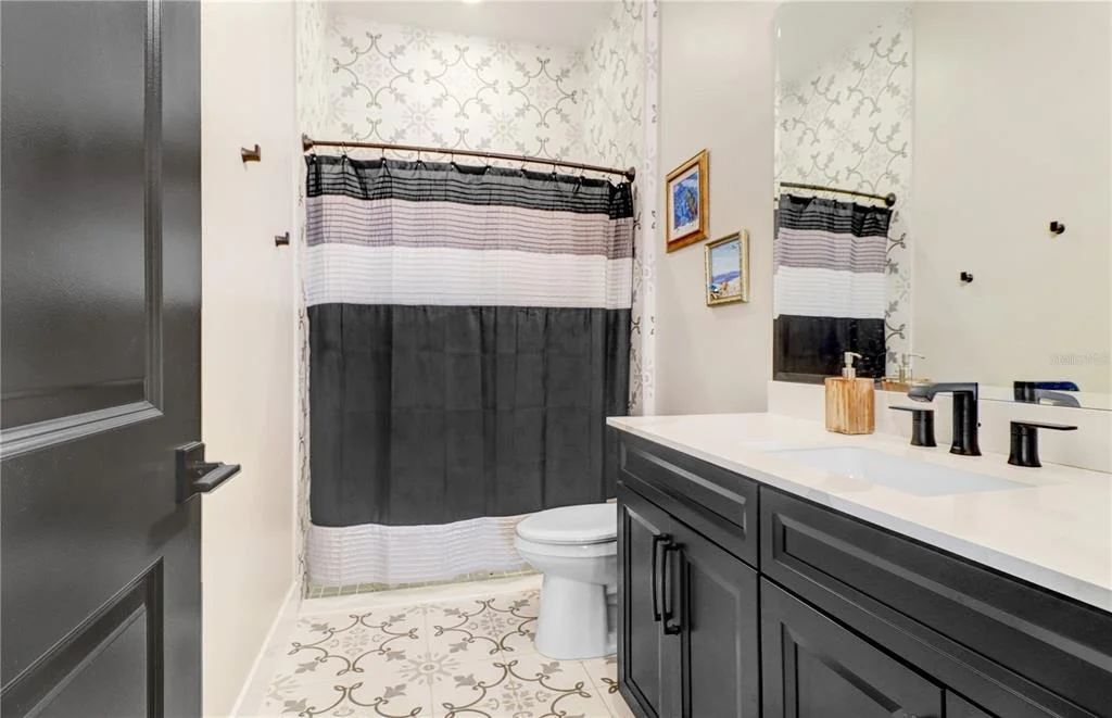 Photo of 6104 LAGOMAR LANE