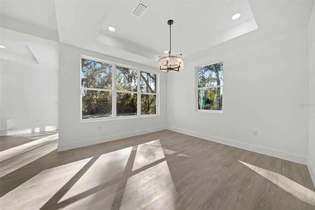 Photo of 4 OAK CIRCLE