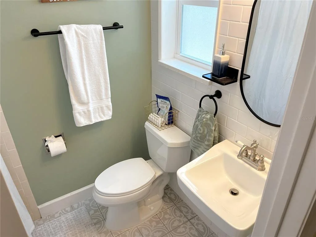 Photo of 1426 RIVERSIDE DRIVE