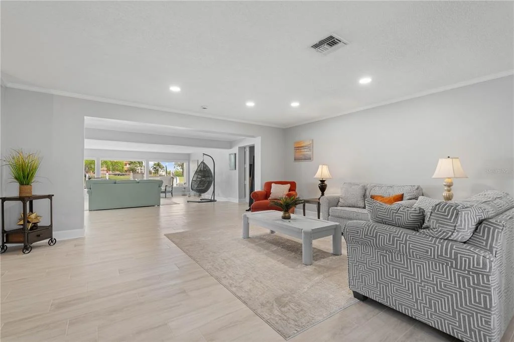 Photo of 2211 PALM TREE DRIVE