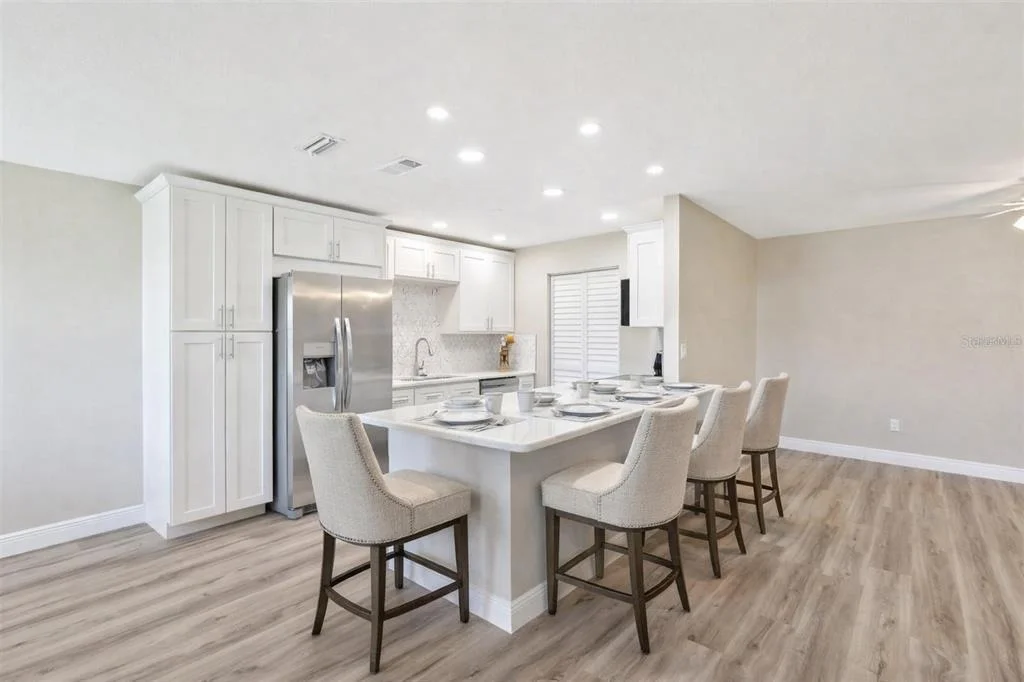 Photo of 1203 16TH CIRCLE SE