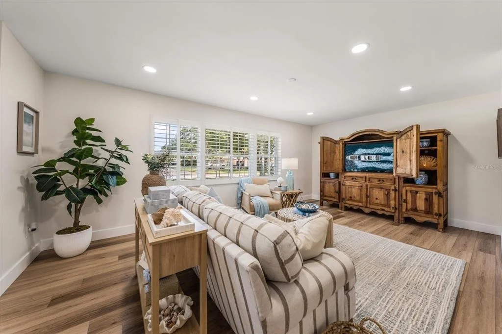 Photo of 1736 GOLF VIEW DRIVE