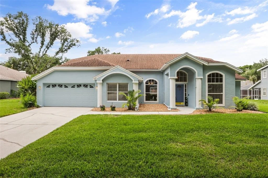 Photo of 778 LULLWATER DRIVE