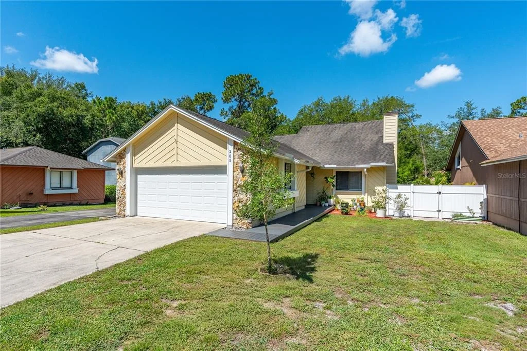 Photo of 285 BAYRIDGE COURT