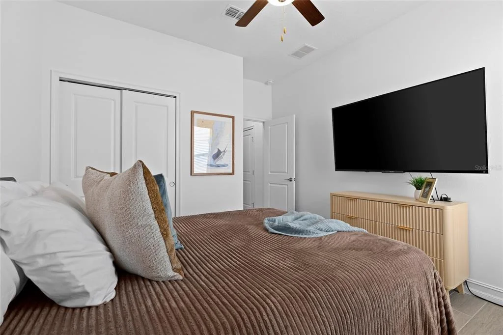 Photo of 18286 SERENE LAKE LOOP