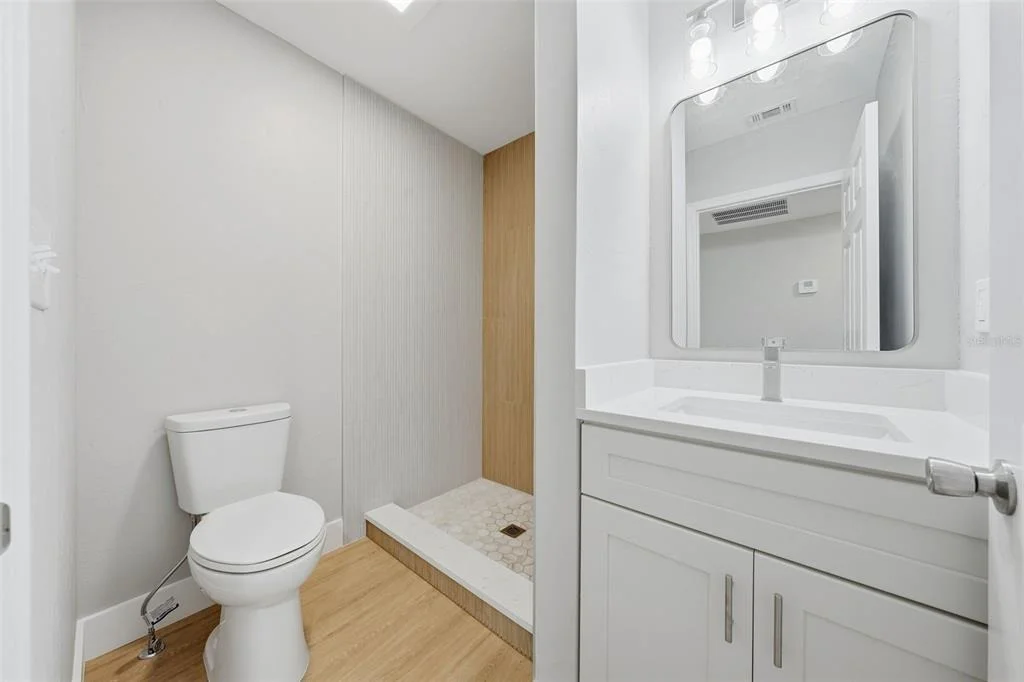 Photo of 141 SE 33RD AVENUE
