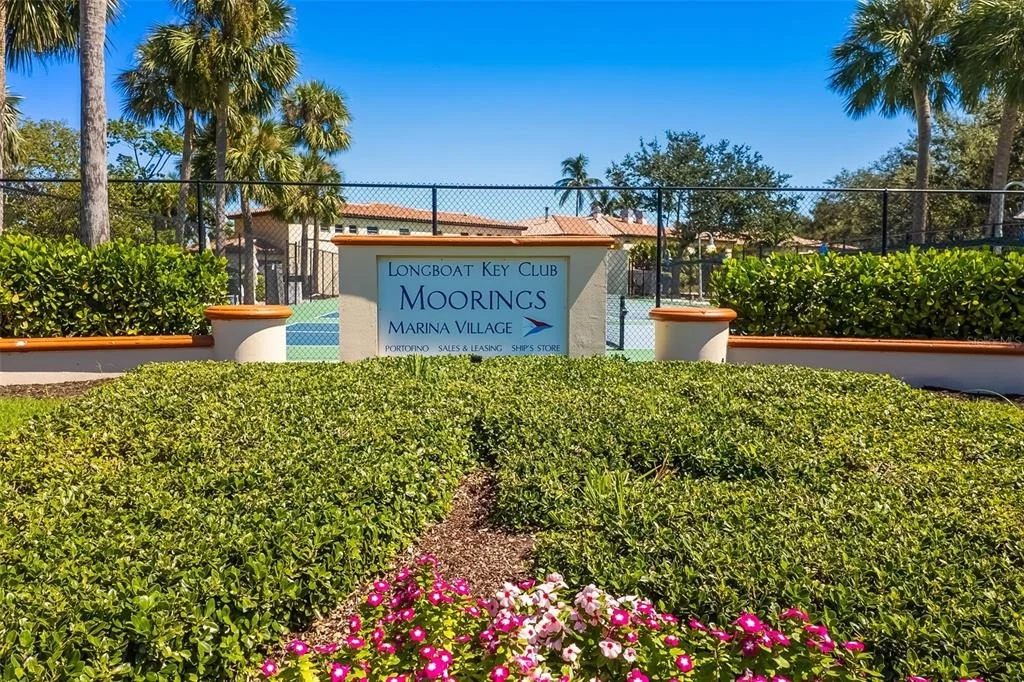 Photo of 560 HARBOR COVE CIRCLE