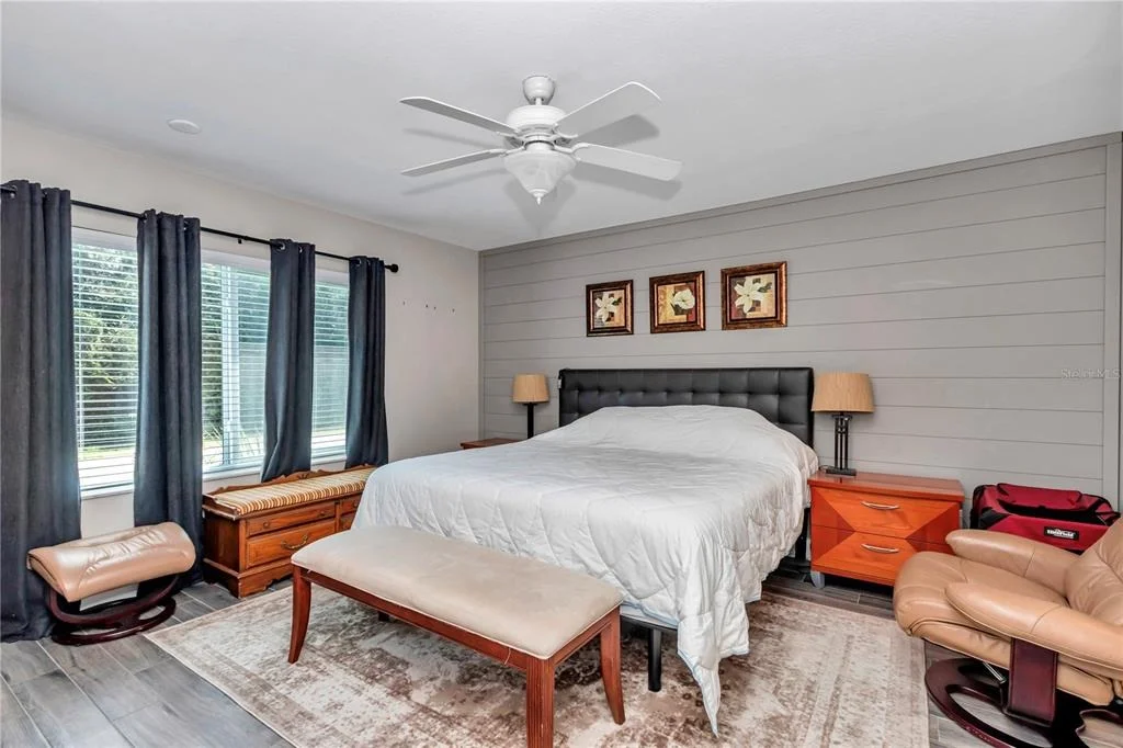 Photo of 814 OAK ROAD