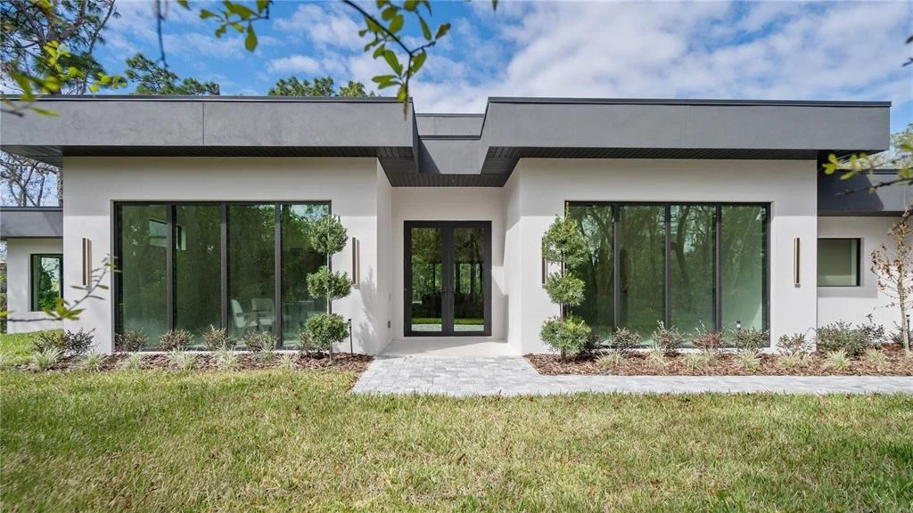 Photo of 1447 BIRD ROAD
