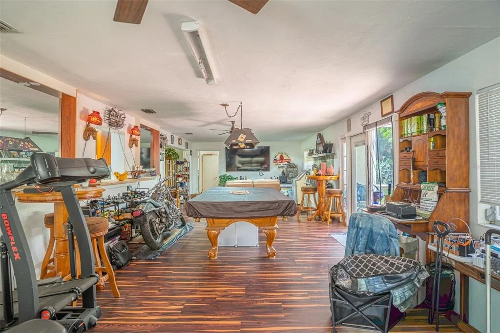 Photo of 305 CLOVERLEAF ROAD