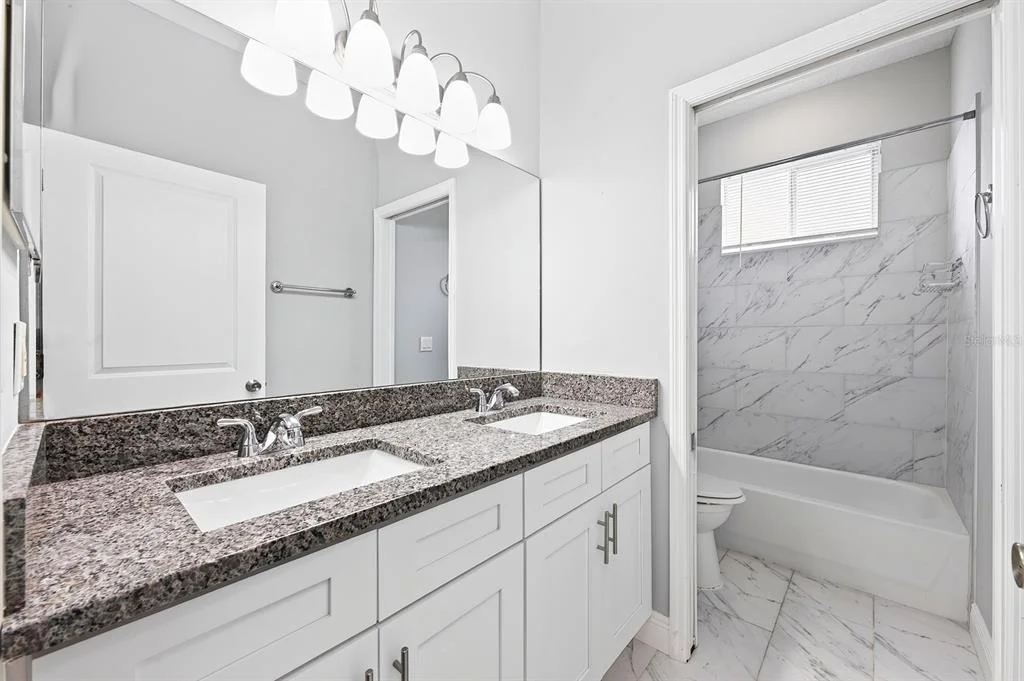 Photo of 4946 LAZY OAKS WAY