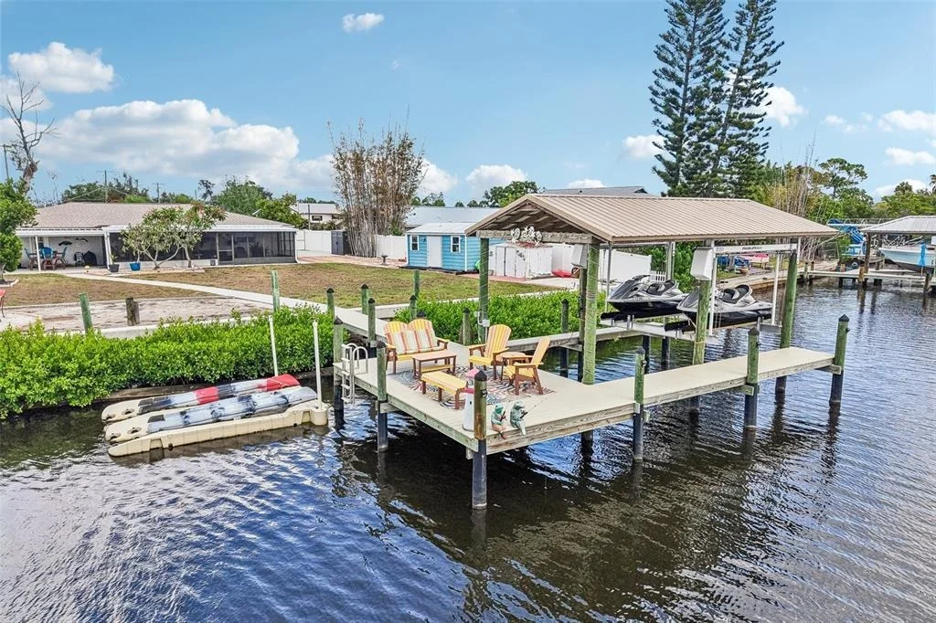 Photo of 806 BLUE HERON BOULEVARD