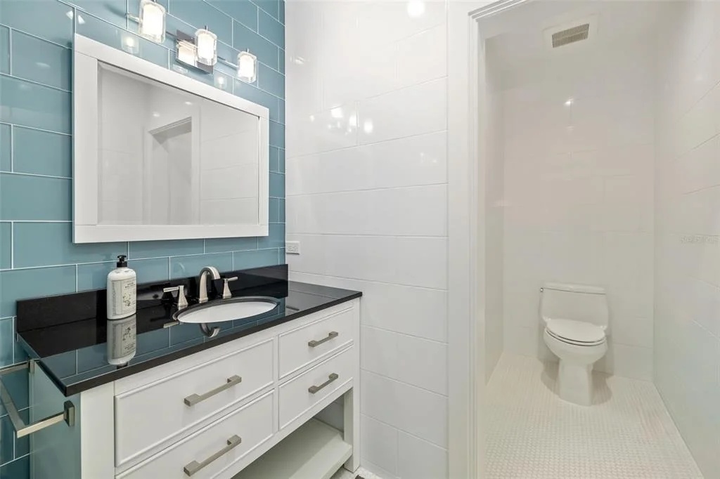 Photo of 560 HARBOR COVE CIRCLE