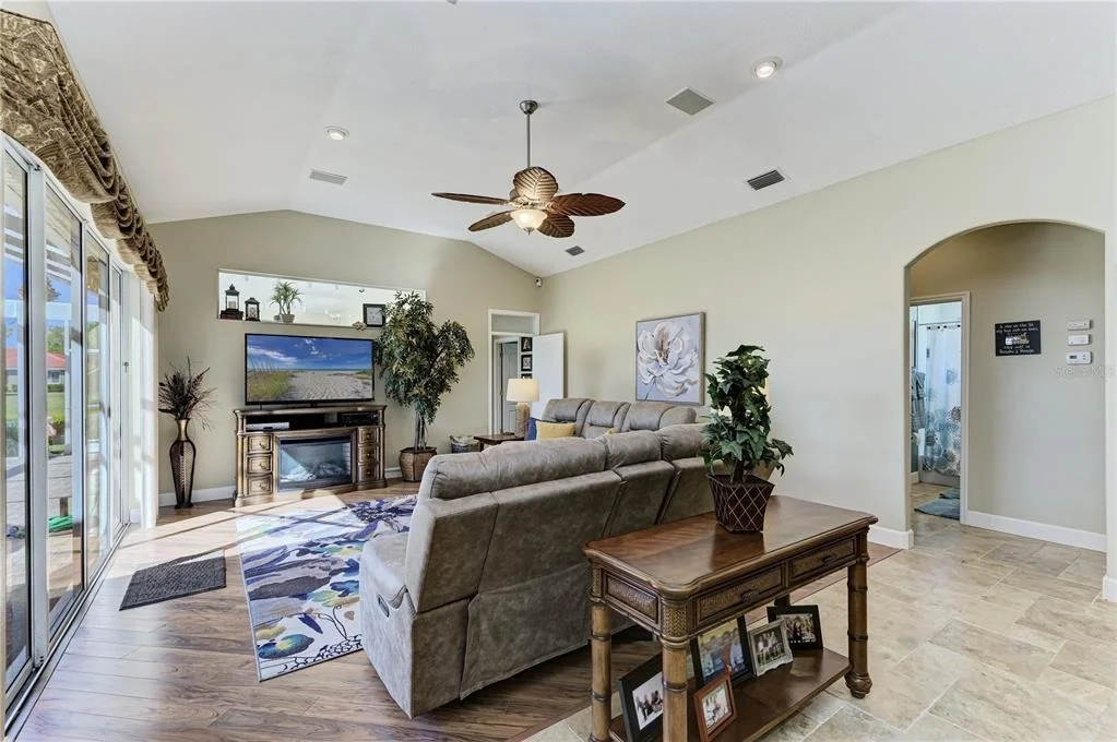 Photo of 8315 EAGLE CROSSING
