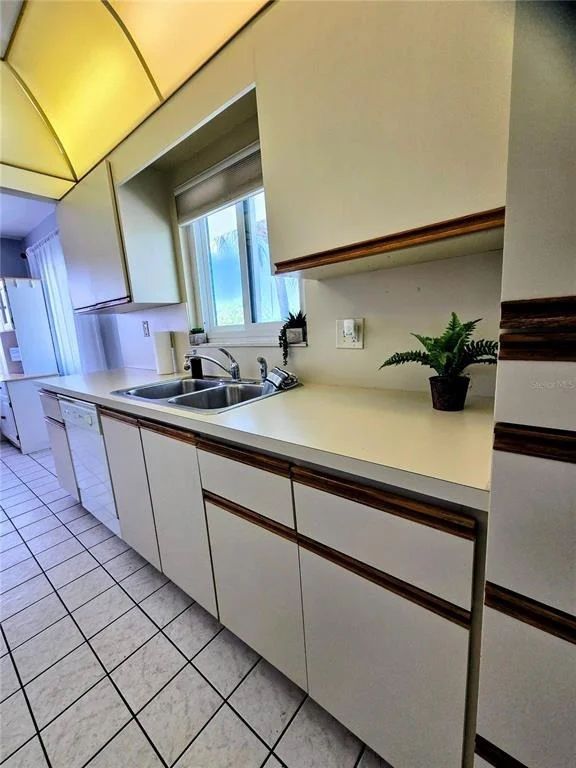 Photo of Unit 310 at 11251 80TH AVENUE