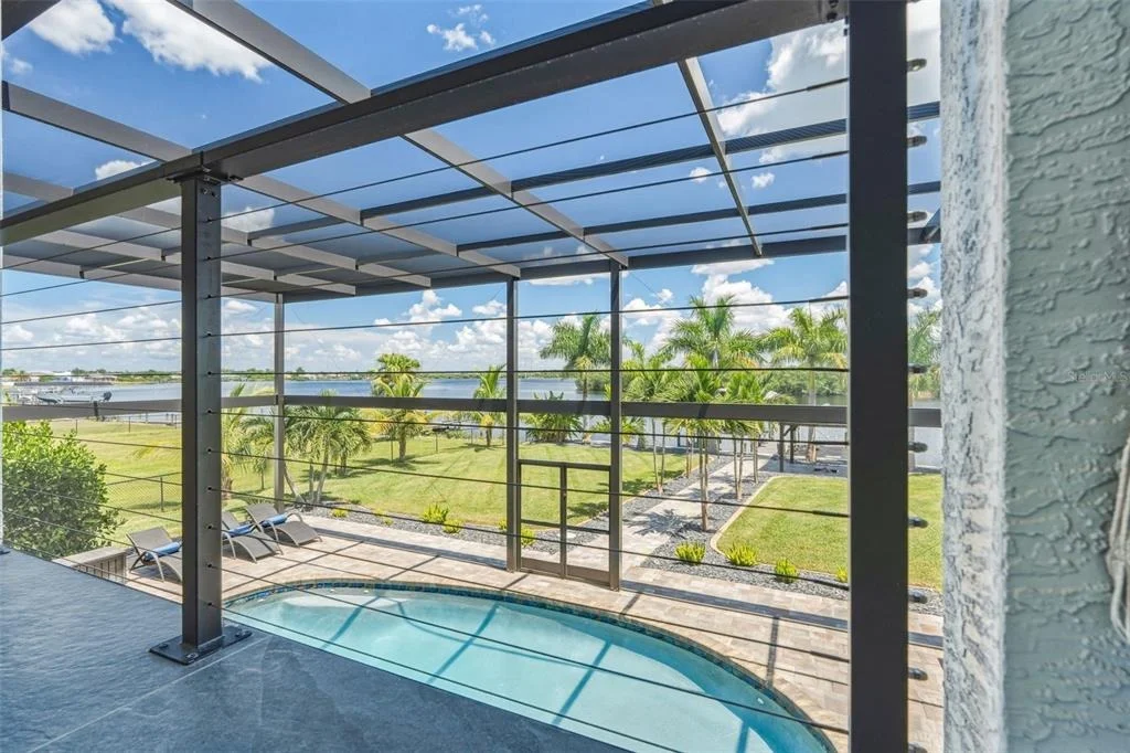 Photo of 2424 HARBOUR DRIVE
